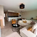 Moderne 2 & 2 Parking A By La Conciergerie Lejlighed